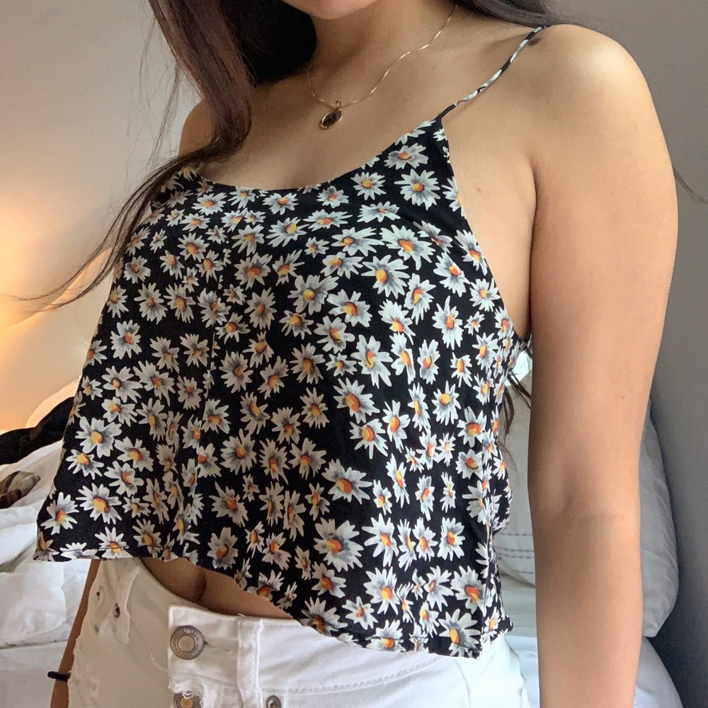 very rare brandy melville sunflower top
